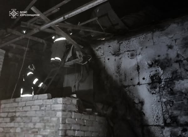 Ворог продовжує атакувати Херсонський район