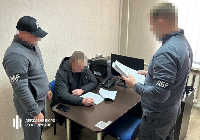 ДБР повідомило про підозру посадовцю військової частини, який закуповував хліб за завищеними цінами