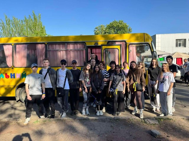 П’ятнадцятеро підлітків із Нововоронцовської громади вирушили в подорож до Німеччини