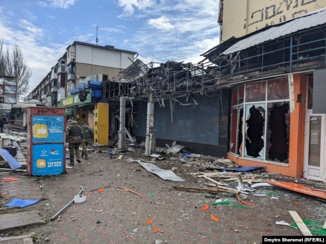 Наслідки російського обстрілу Херсону, лютий 2023 року