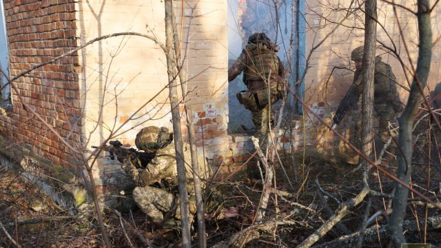 Війська РФ у перший день "перемир'я" п'ять разів намагались штурмувати українські позиції на Придніпровському напрямку