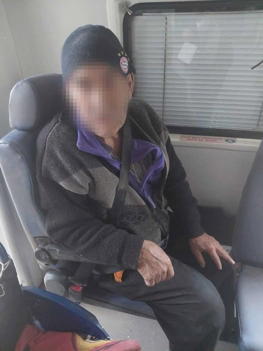 Із селища Козацьке вдалося евакуювати літнього чоловіка, який не міг самостійно пересуватись