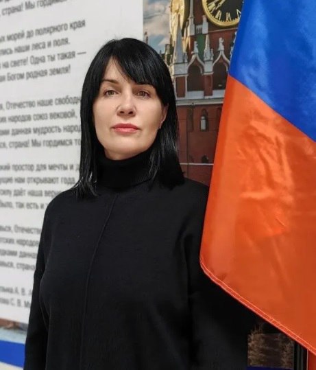 В Олешках окупаційна “рада депутатів” позбавила мандата колаборанта-єдинороса 