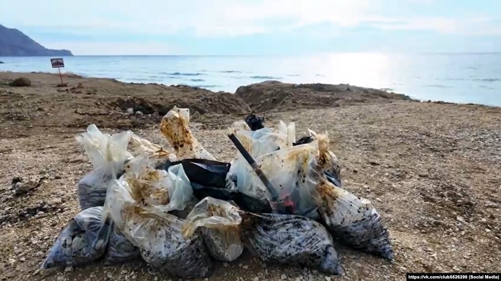 Курортний сезон-2025 на окупованому узбережжі Азова: чому росіяни туди не їдуть