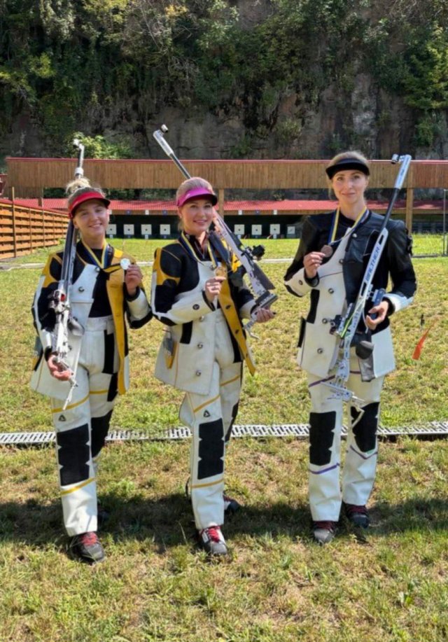 Херсонські стрільчині показали високі результати на чемпіонаті України