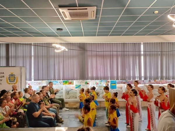 У Миколаєві відбувся концерт для ВПО з Херсонщини