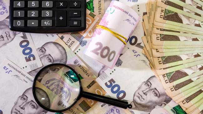 Бюджет Херсона пішов на прапори та ритуальні атрибути