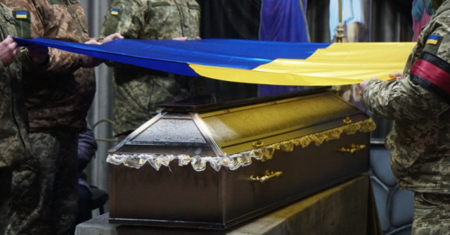 Сьогодні Херсонщина прощається із загиблим оборонцем Максимом Тюком