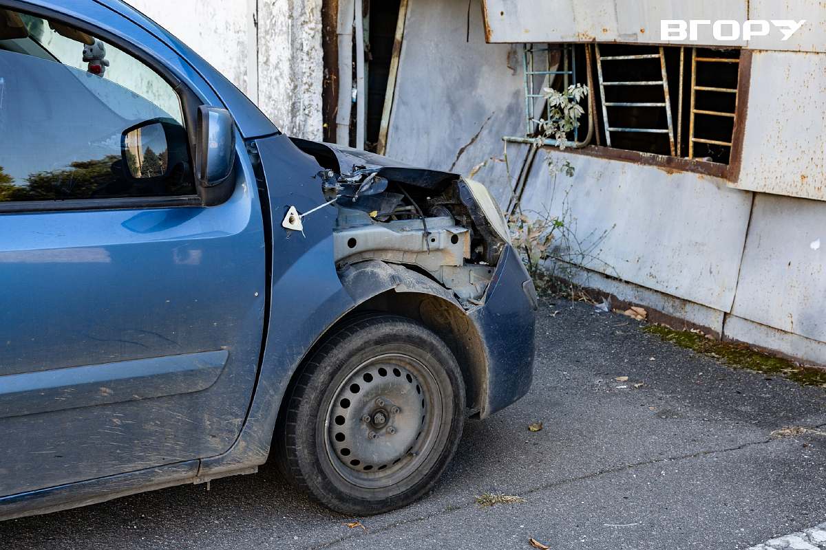 Пошкоджене авто комунальних служб