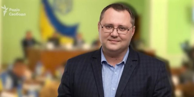 «ЗеОбличчя» з Херсону: мільйони готівкою, закордонні подорожі та преміум-авто | СХЕМИ