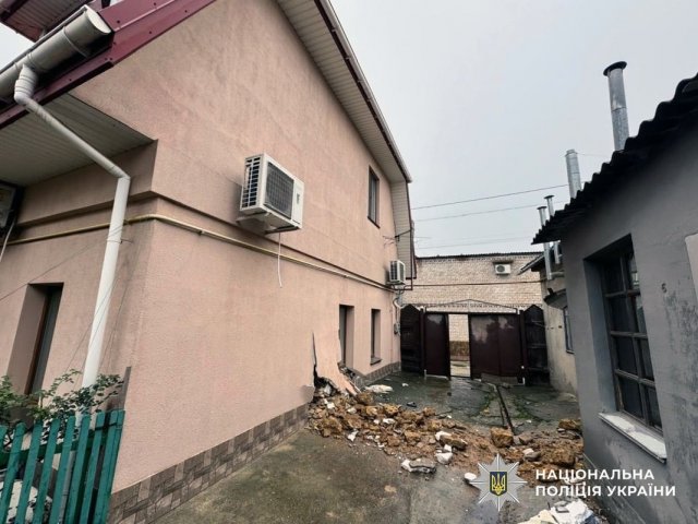 Поранено 8 людей, зокрема дитину: окупанти атакували Херсонщину з різних типів озброєння