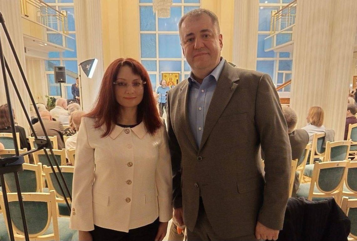 Ніна Шашкова з іншим колаборантом Володимиром Боделаном