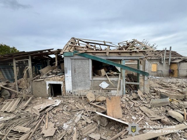 Окупанти вдарили по будинку в Дудчанах на Херсонщині: жінка у лікарні