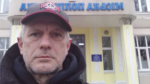 Місяць немає зв'язку із незаконно засудженим у РФ журналістом із Херсонщини