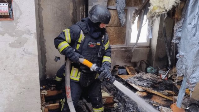 У Херсоні російський дрон влучив у житловий будинок