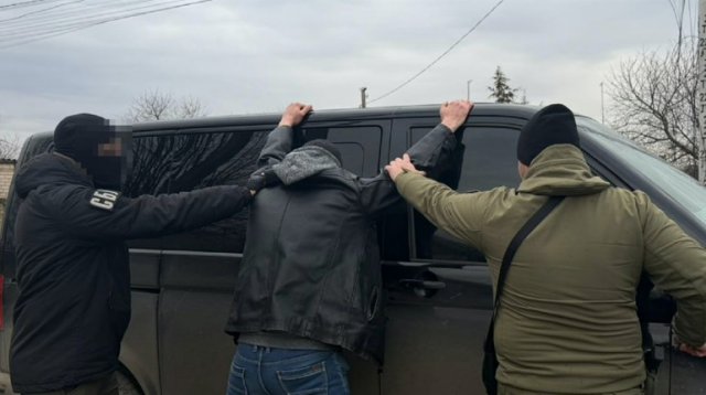 СБУ затримала у Херсоні ворожого агітатора, який 4 роки переховувався у підвалі