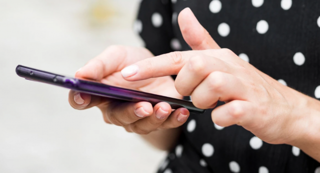 На окупованій Херсонщині місцеву мешканку судитимуть за повідомлення в соцмережі