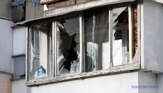 Росіяни обстріляли з артилерії багатоповерхівку у Херсоні