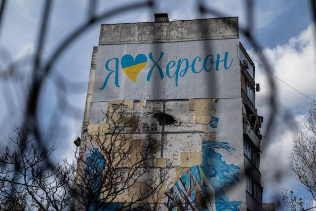 "Живуть під щоденною загрозою нападу РФ": в The Guardian розповіли про ситуацію в Херсоні