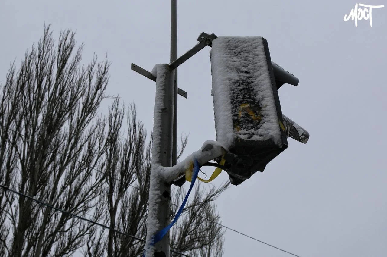 Зранку війська РФ атакували маршрутку у Херсоні: водій дістав поранення обличчя