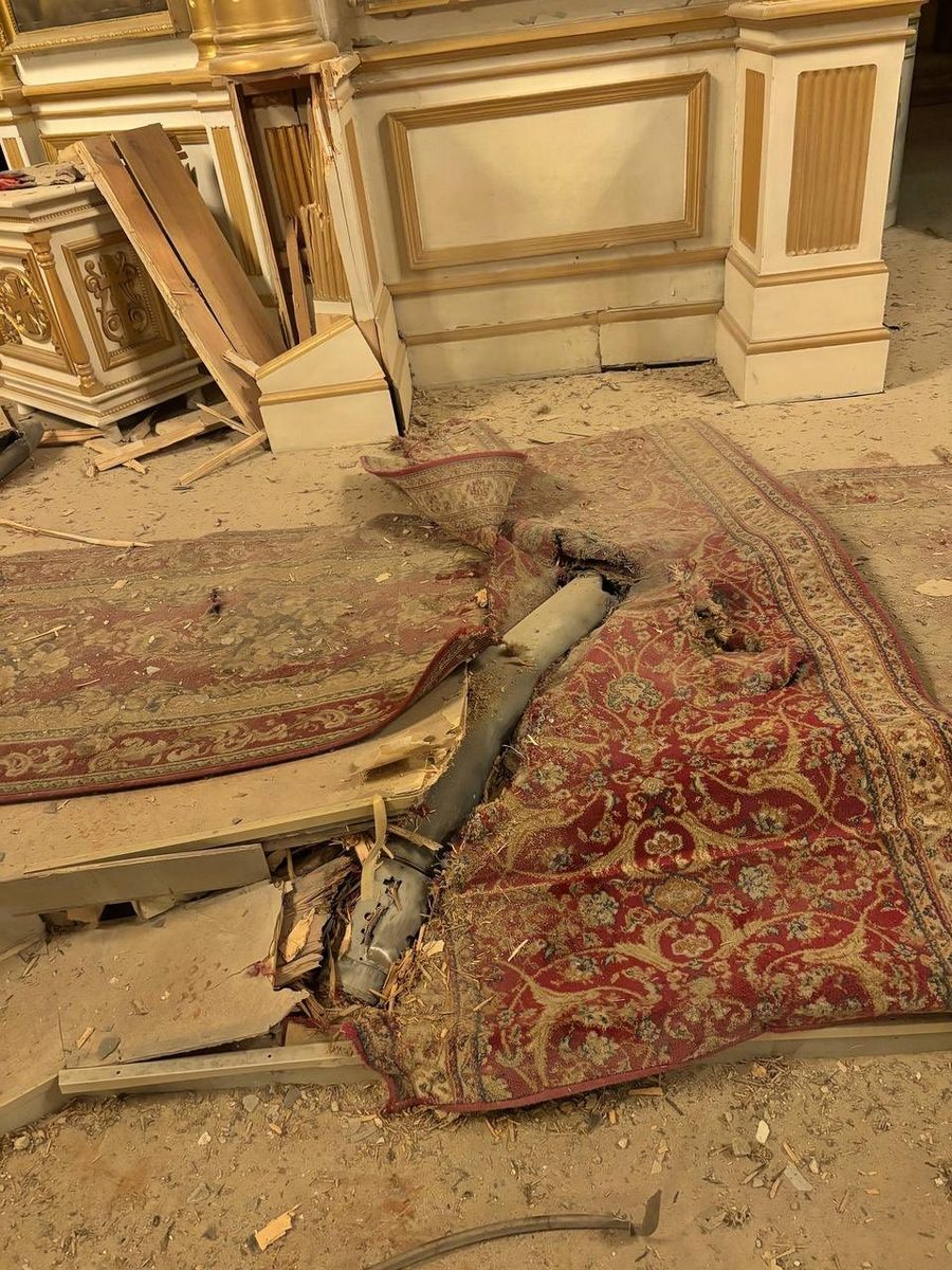 Під ударом ворожих військ опинився і Свято-Духівський кафедральний собор у Херсоні