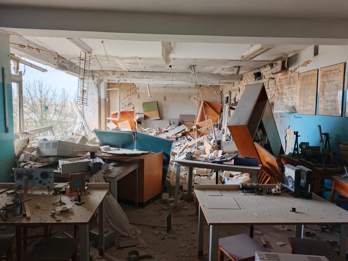 окупанти вчергове обстріляли ХДУ