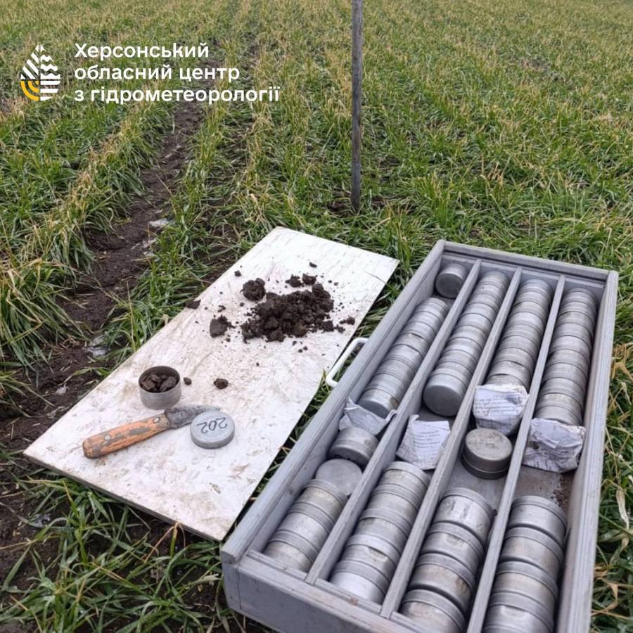 запаси вологи на полях Херсонщини