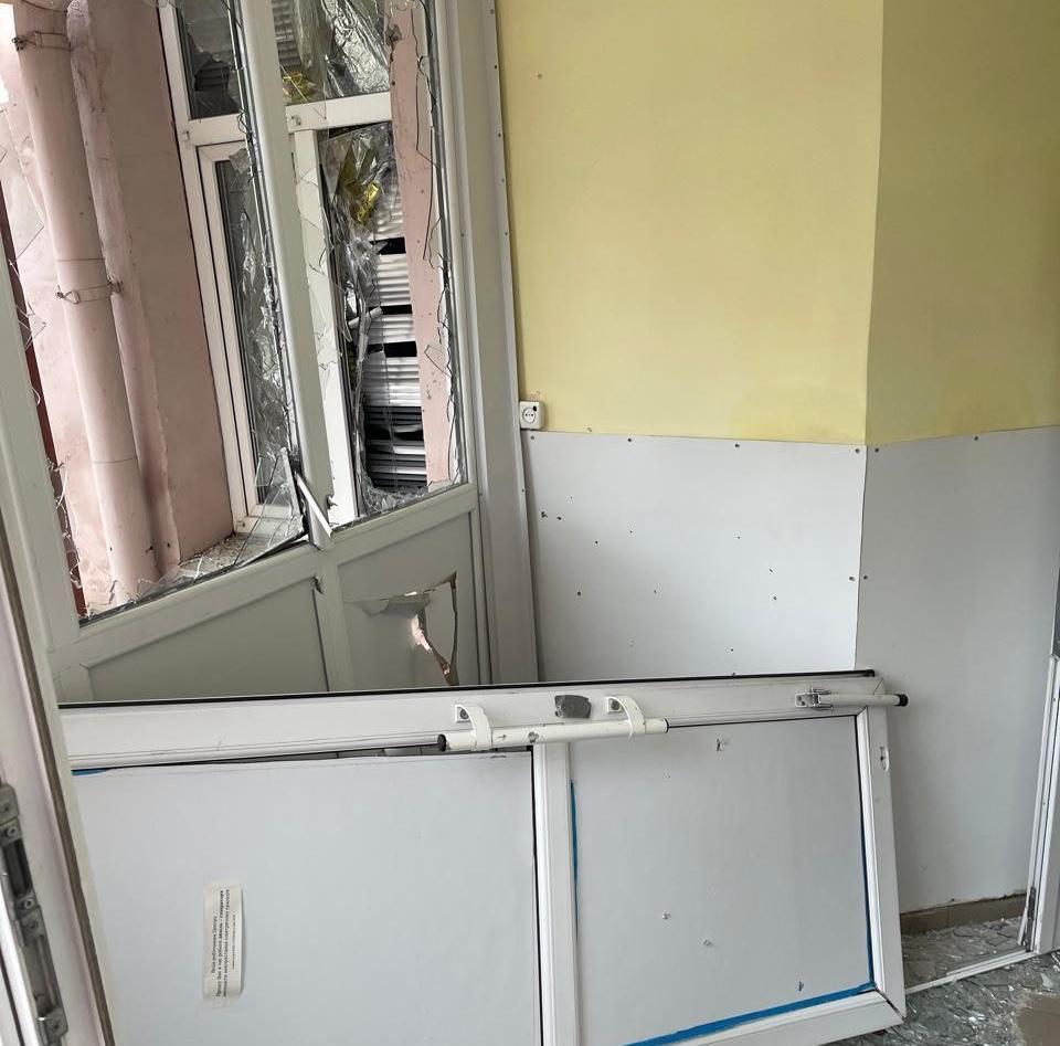 окупанти обстріляли лікарню у Херсоні