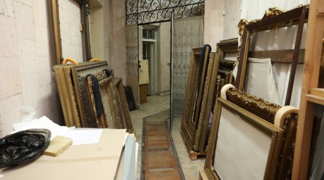 Втрачений час. Хто і як «загубив» евакуацію колекції художнього музею в Херсоні