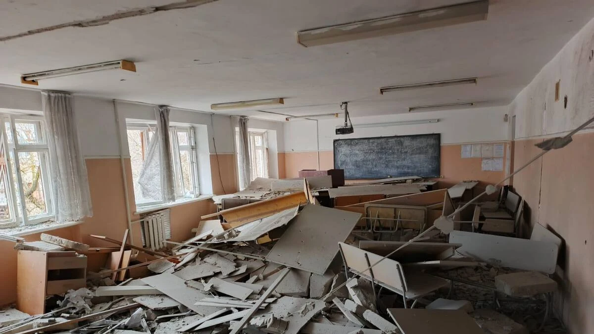 За день війська РФ атакували гуртожиток і один із корпусів херсонського університету. ФОТО