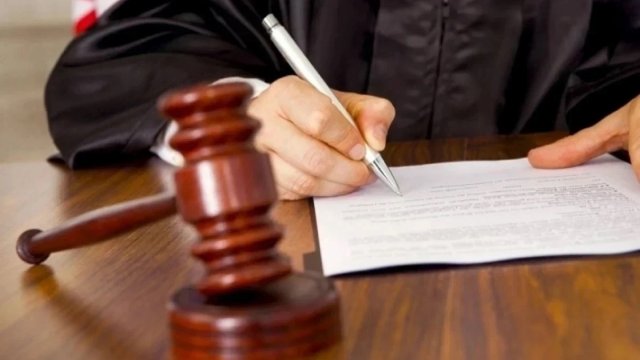 На Херсонщині заочно підозрюють окупаційну директорку школи у співпраці з РФ