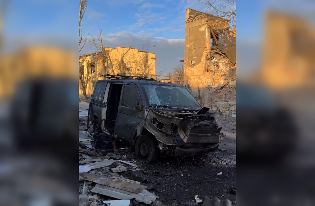 Два дні пекла в зруйнованому Бериславі: Боксер показав відео евакуації, яка перетворилася на жахіття