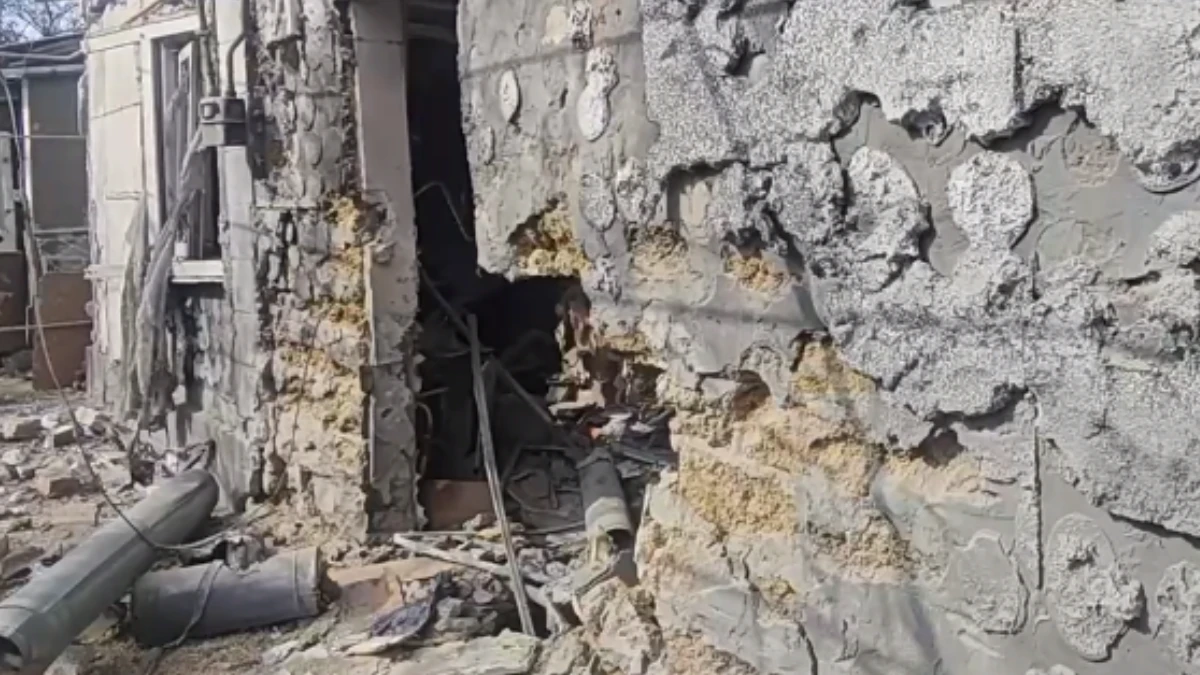 Армія РФ обстріляли Корабельний район Херсона. ВІДЕО