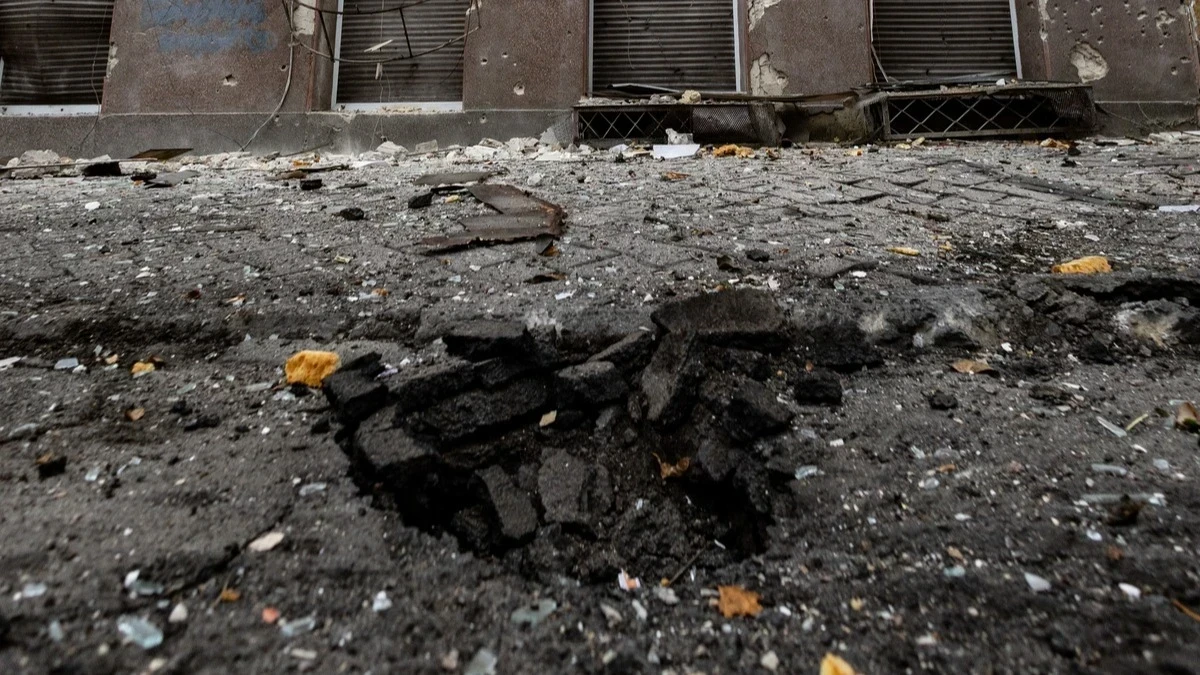 Війська РФ завдали ударів по лікарні у Херсоні, є поранені