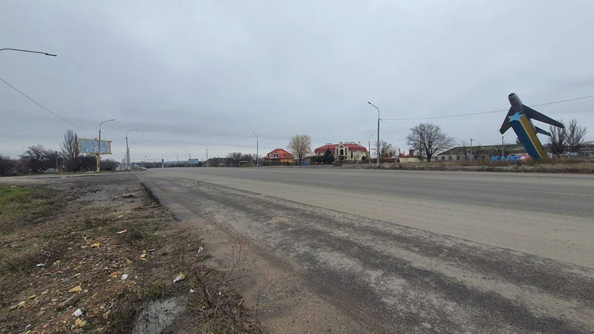 Розстріл цивільного біля аеропорту Херсона. Поліція шукає свідків