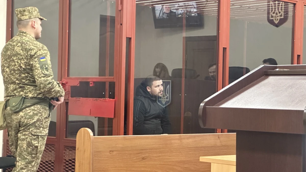 Військовий з Херсона, якого підозрюють у катуваннях українців у полоні, просив дати йому бити іншого полоненого