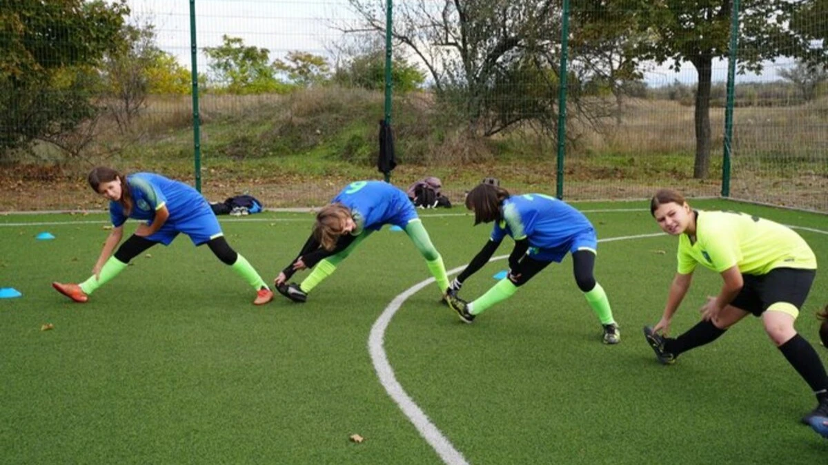 Дівоча футбольна команда із Херсона увійшла до списку “УП 100. Сила жінок”