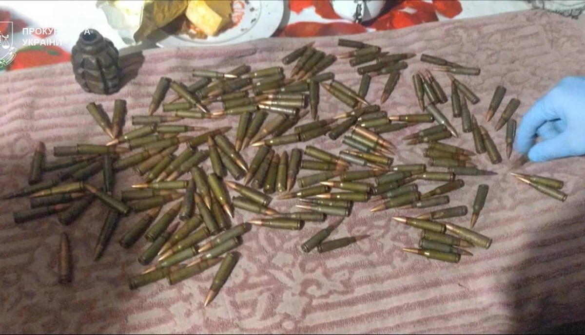 На Херсонщині судитимуть жінку, яка зберігала вдома боєприпаси