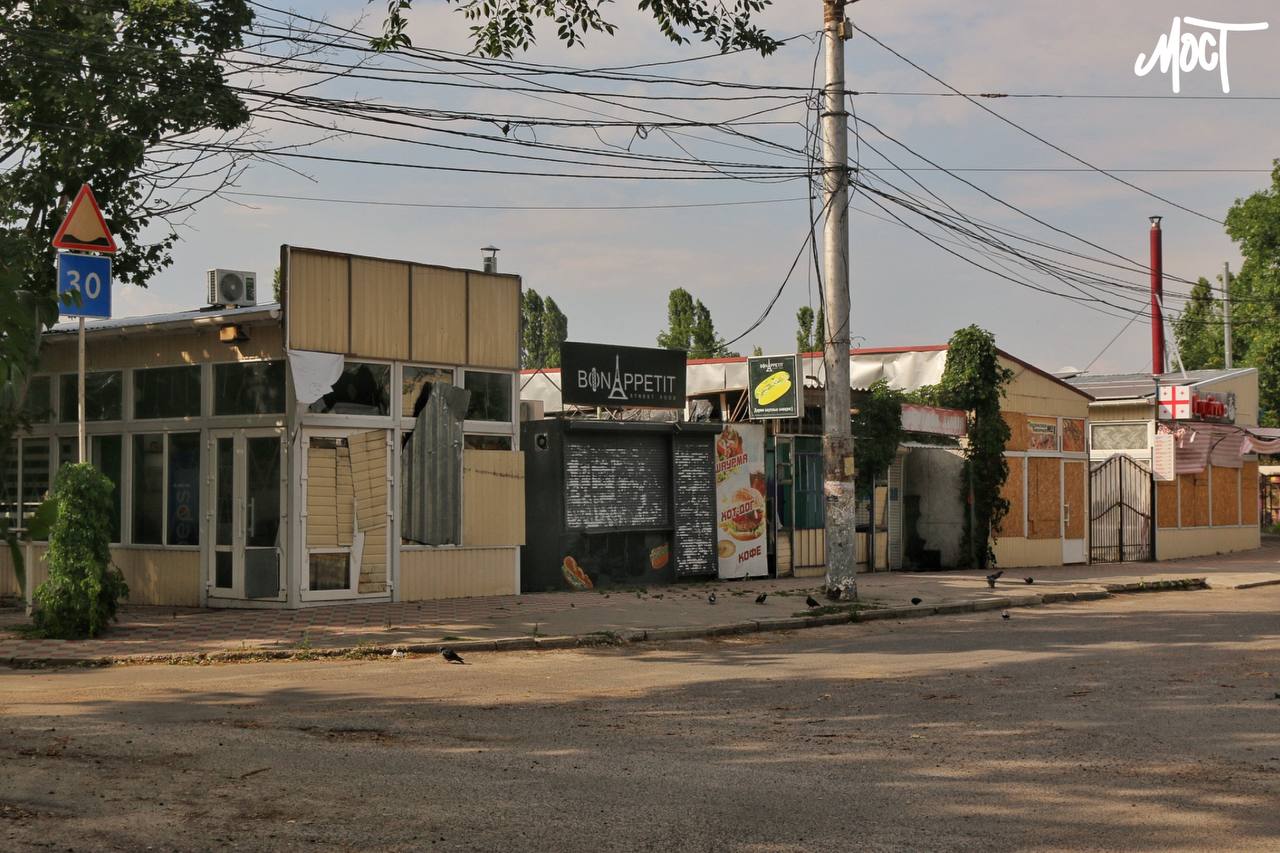 У Херсоні мешкає приблизно 75 тисяч людей