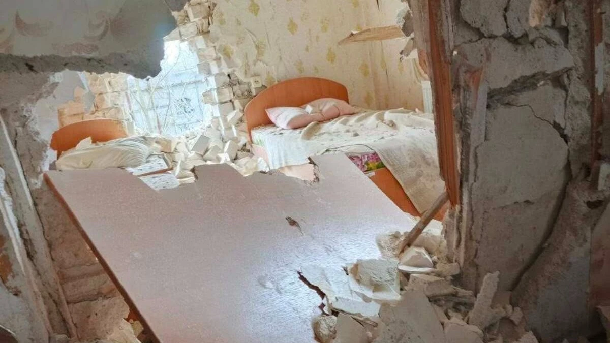 Війська РФ знову атакували гуртожиток одного з вишів у Херсоні. ФОТО