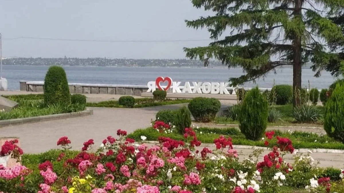 Російські окупанти заборонили вʼїзд до Каховки на лівобережжі Херсонщини