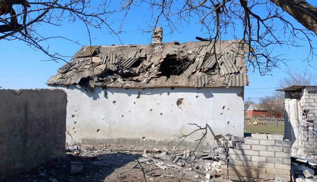 Російська армія обстріляла Зеленівку на Херсонщині. Поранено подружжя