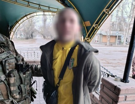 У Херсоні чоловік зґвалтував жінку та пограбував чоловіка: затриманий на місці злочину