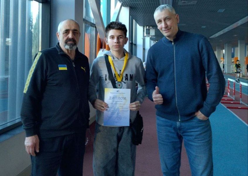 Херсонський легкоатлет отримав бронзову медаль на чемпіонаті України