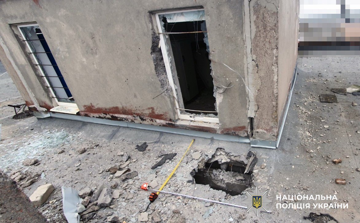 Серед постраждалих – медики: наслідки ворожих атак на Херсонщині за добу (фото)