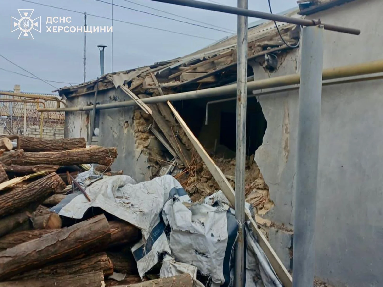 Російські обстріли Херсонщини: є загиблий, троє поранених, руйнування