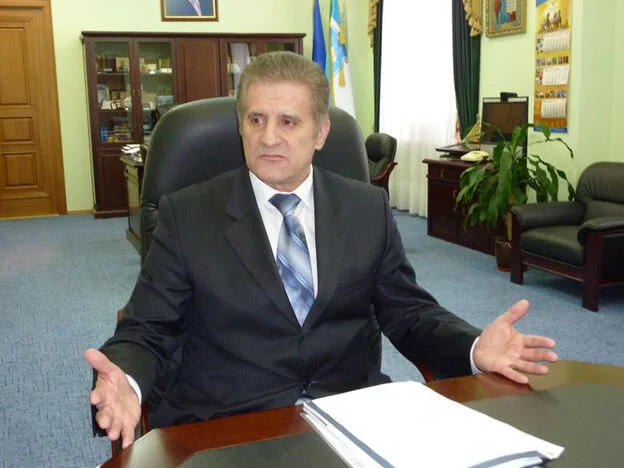 Ексголову Херсонської ОДА Костяка внесли до бази розшуку МВС України