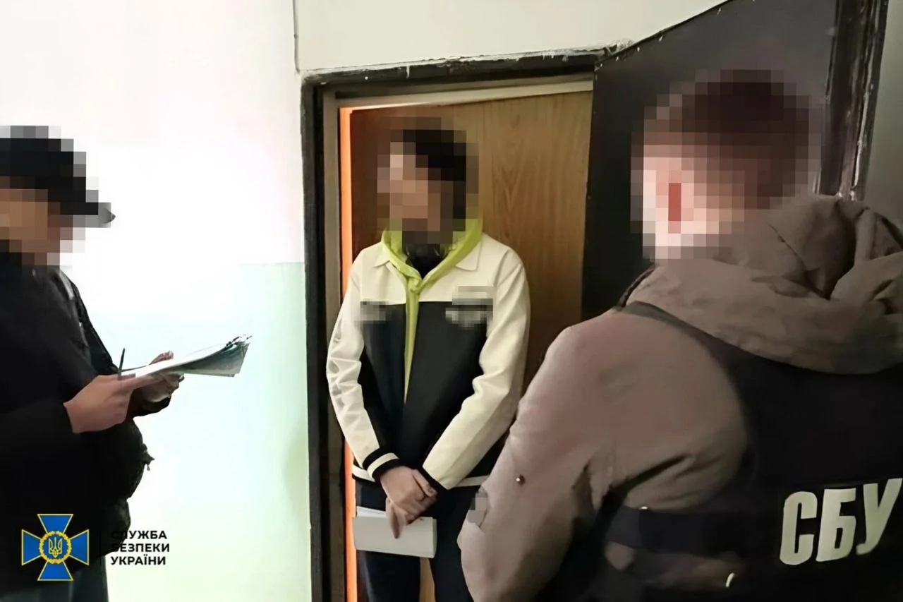 СБУ затримала жительку Херсонщини, яка розсилала в держустанови листи з виправданням агресії РФ