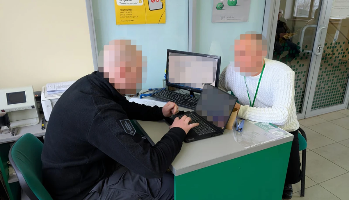 На Херсонщині викрили схему незаконного обміну водійських посвідчень за гроші