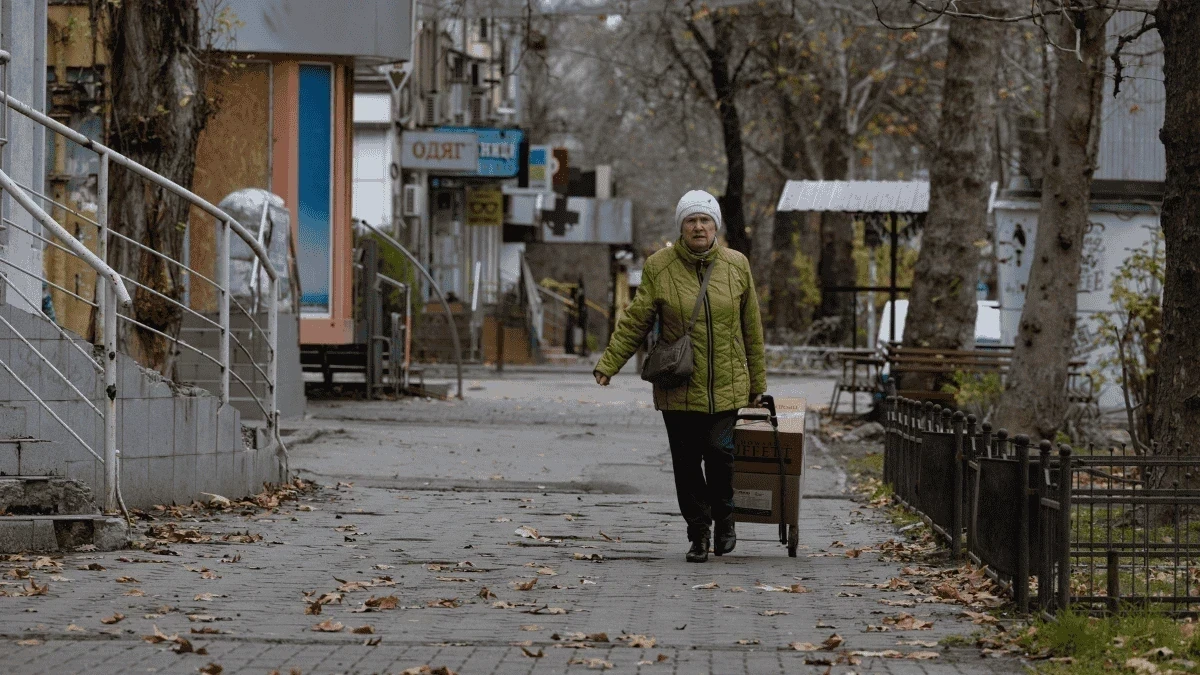Поліцейські евакуювали подружжя пенсіонерів із прифронтового села на Херсонщині